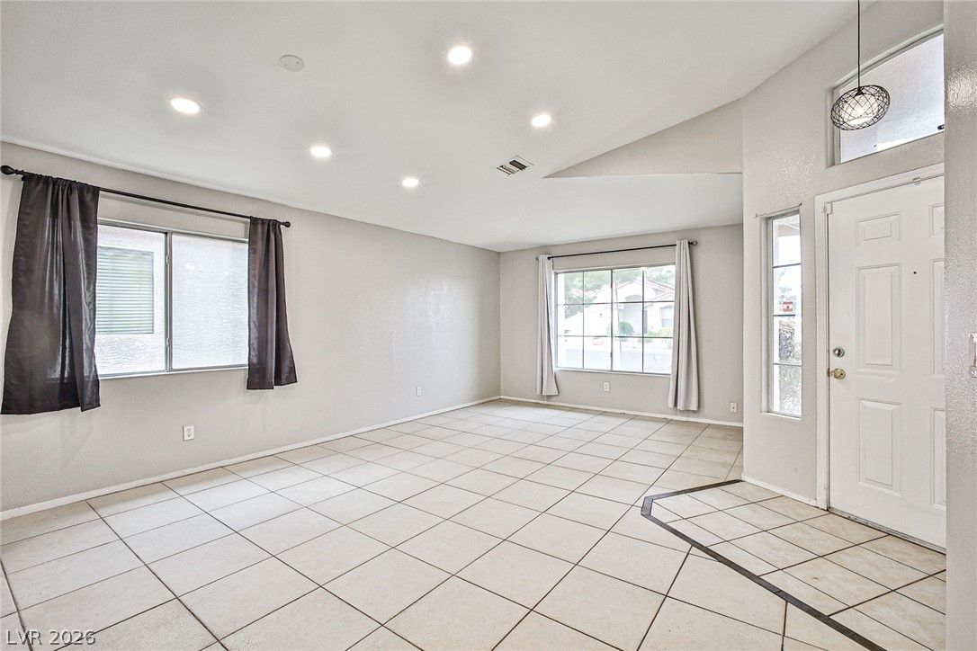 505 Casa Del Norte Drive — photo 4 of 30