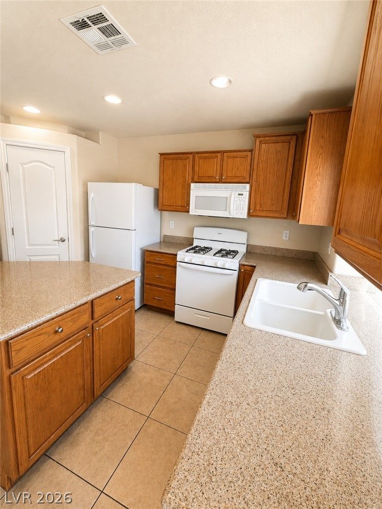 409 Orchid Oasis Avenue — photo 2 of 8