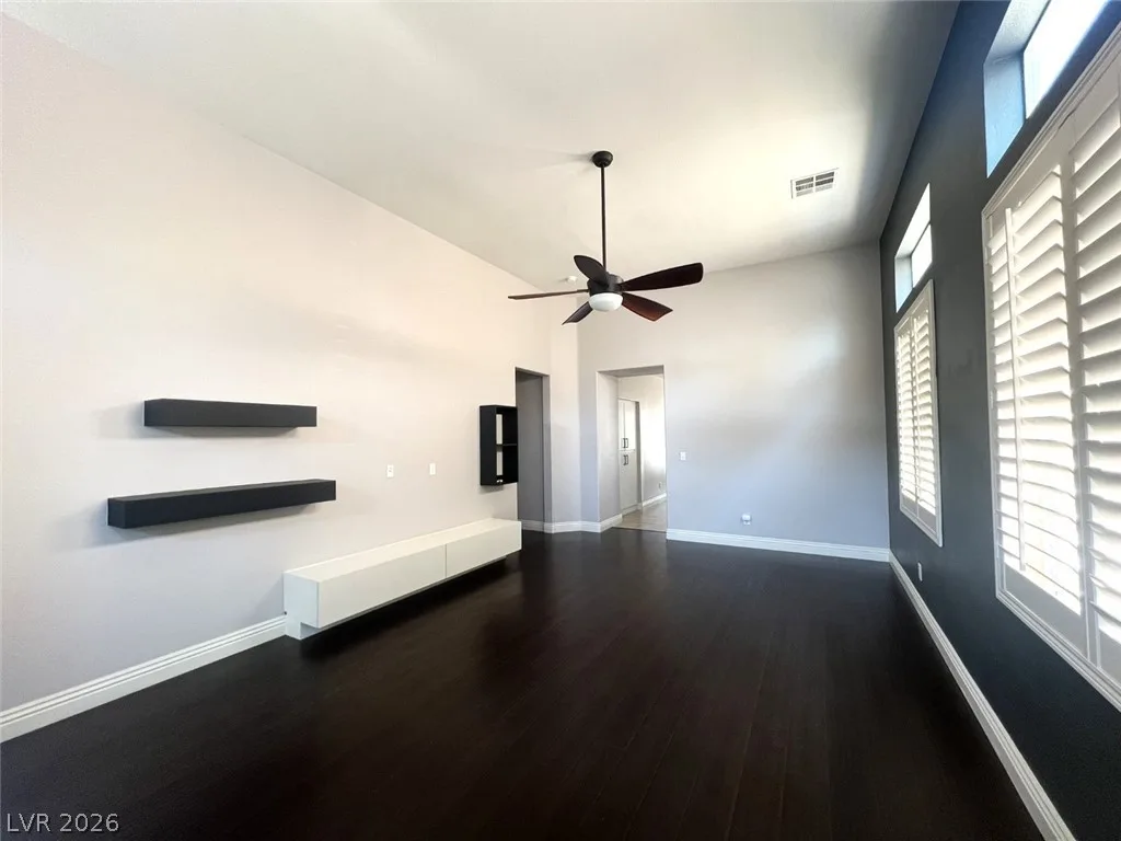 5923 Poplar Tree Street — photo 2