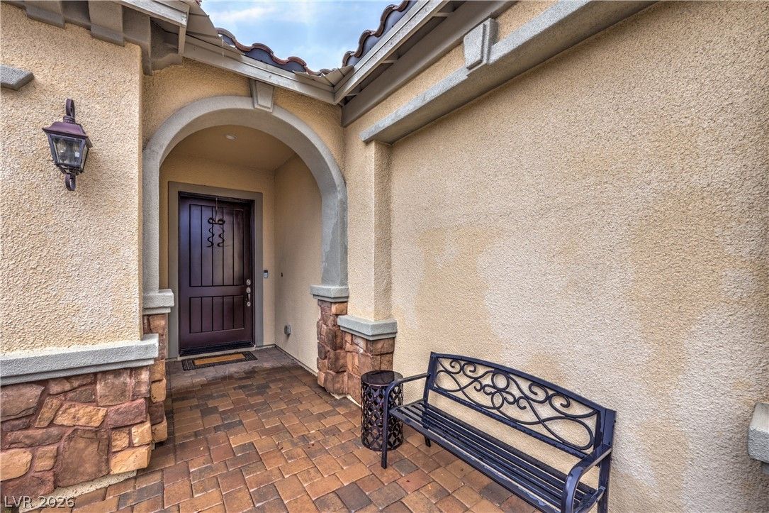 2547 Ballatore Street — photo 2