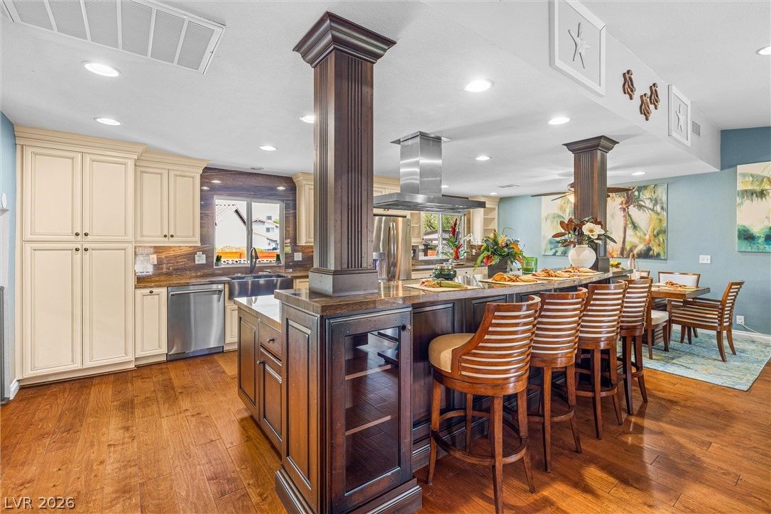 8712 Bolzano Court — photo 1