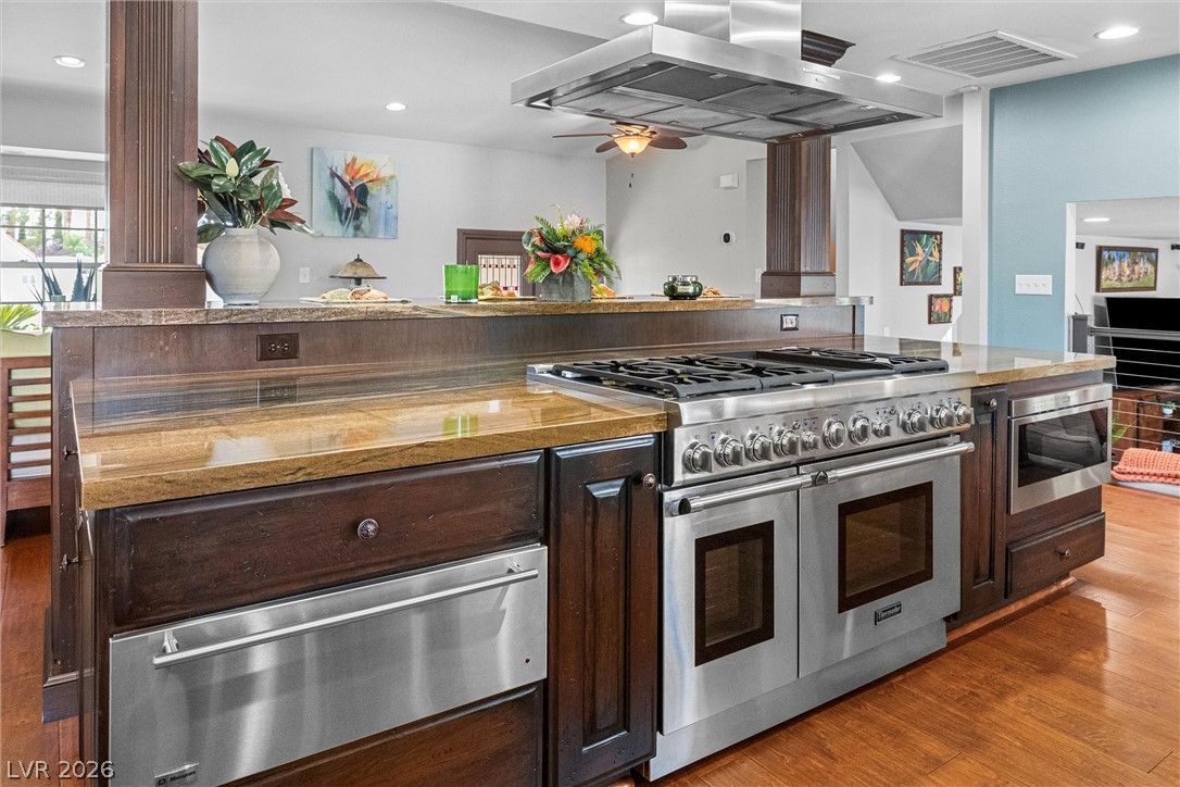8712 Bolzano Court — photo 2