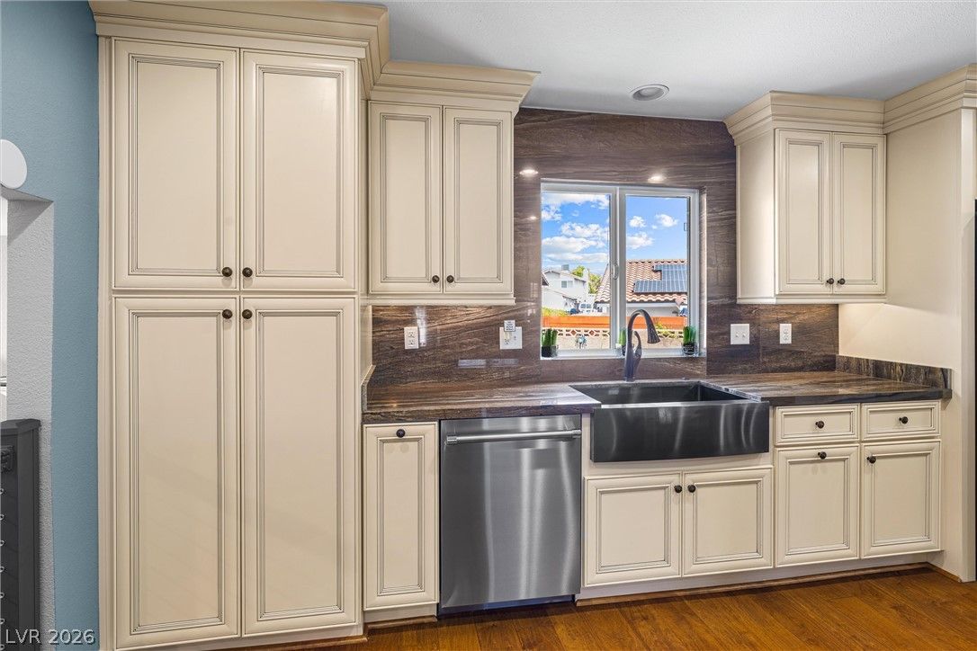 8712 Bolzano Court — photo 3