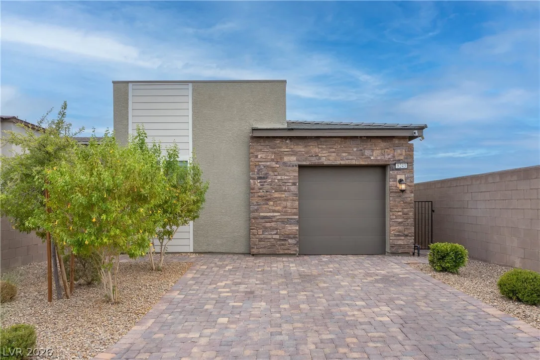 8243 Vino Merlot Avenue — photo 3