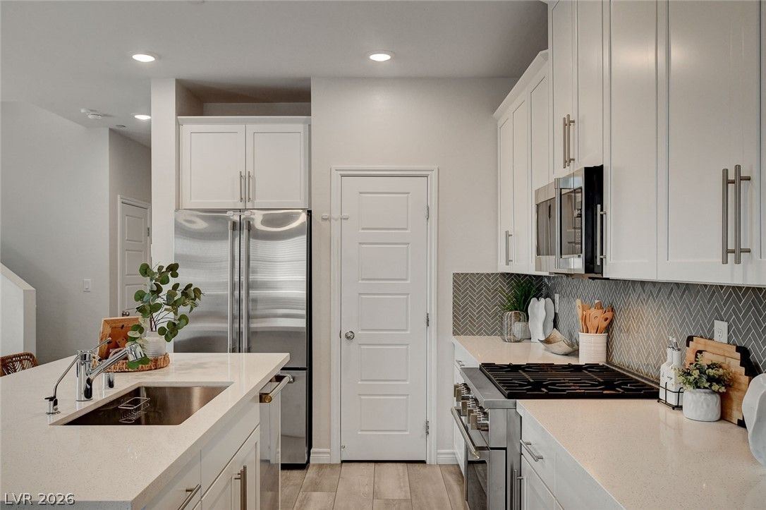 600 North Carriage Hill Drive 1039 — photo 5