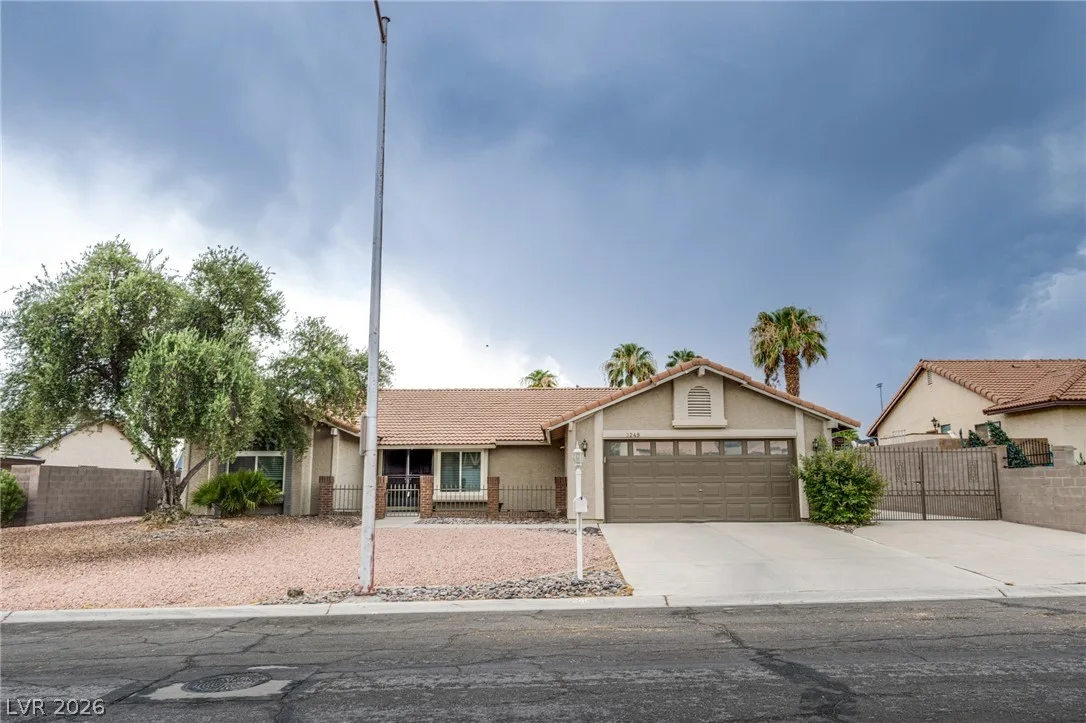 3249 Palmdesert Way — photo 2