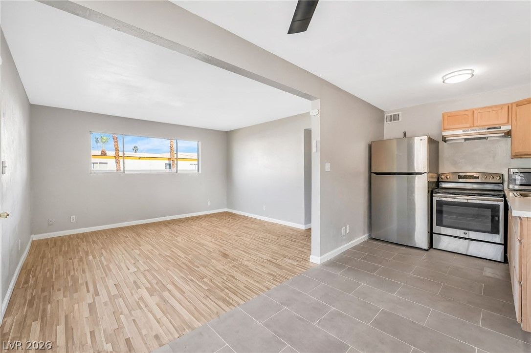 208 Orland Street 9 — photo 2 of 17