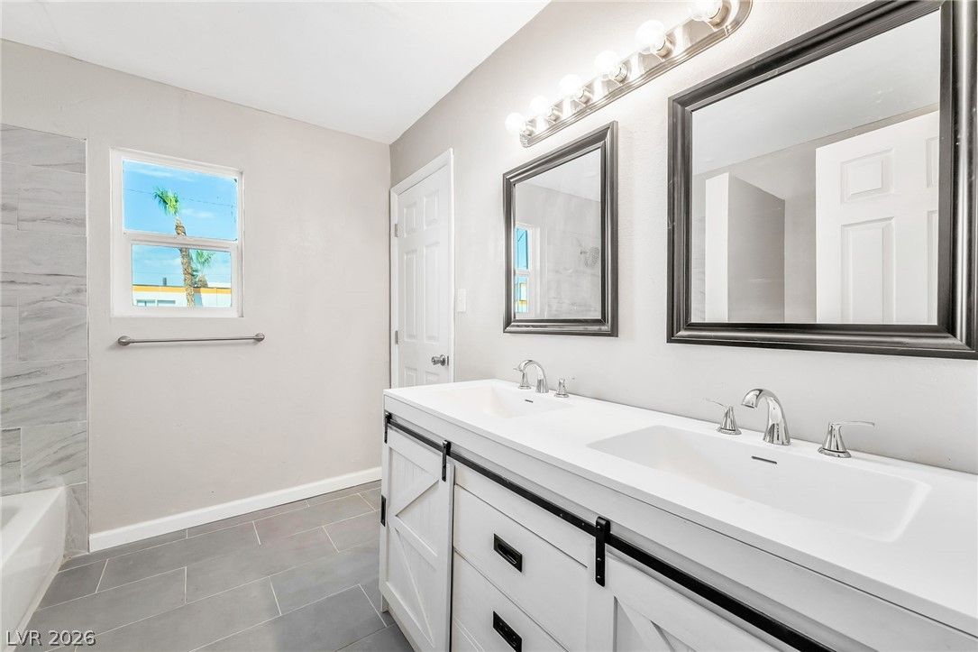 208 Orland Street 9 — photo 3 of 17