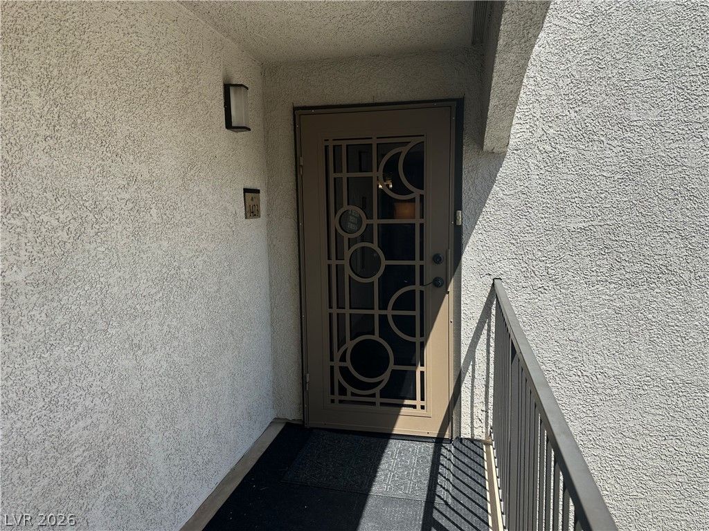 950 Seven Hills Drive 1423 — photo 3 of 32