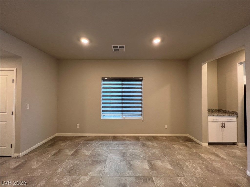 7521 Dragonfruit Avenue — photo 4