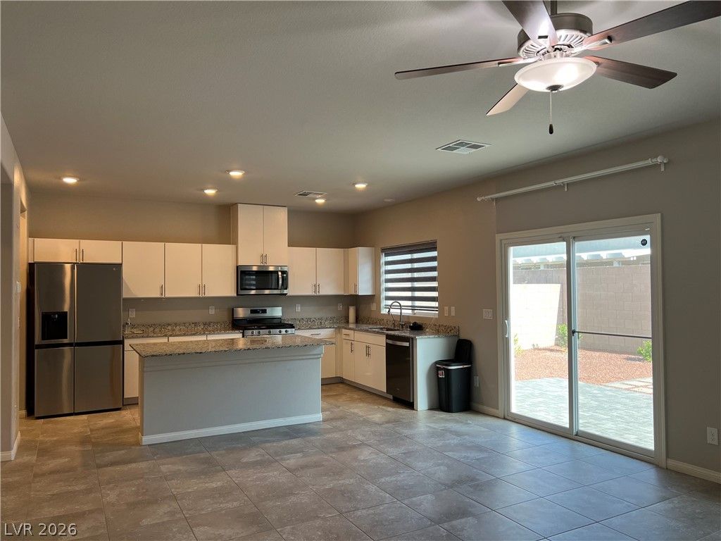 7521 Dragonfruit Avenue — photo 5