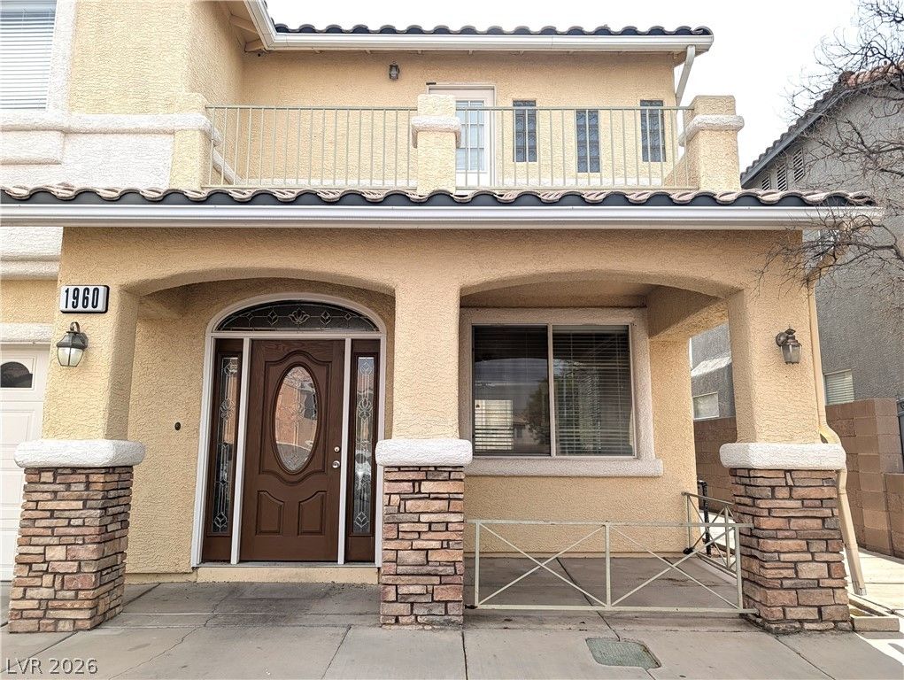 1960 Violet Bouquet Way — photo 2