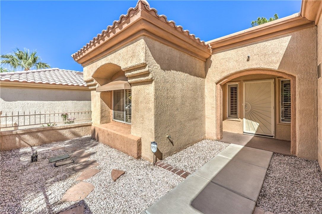 2330 Spring Water Drive — photo 5