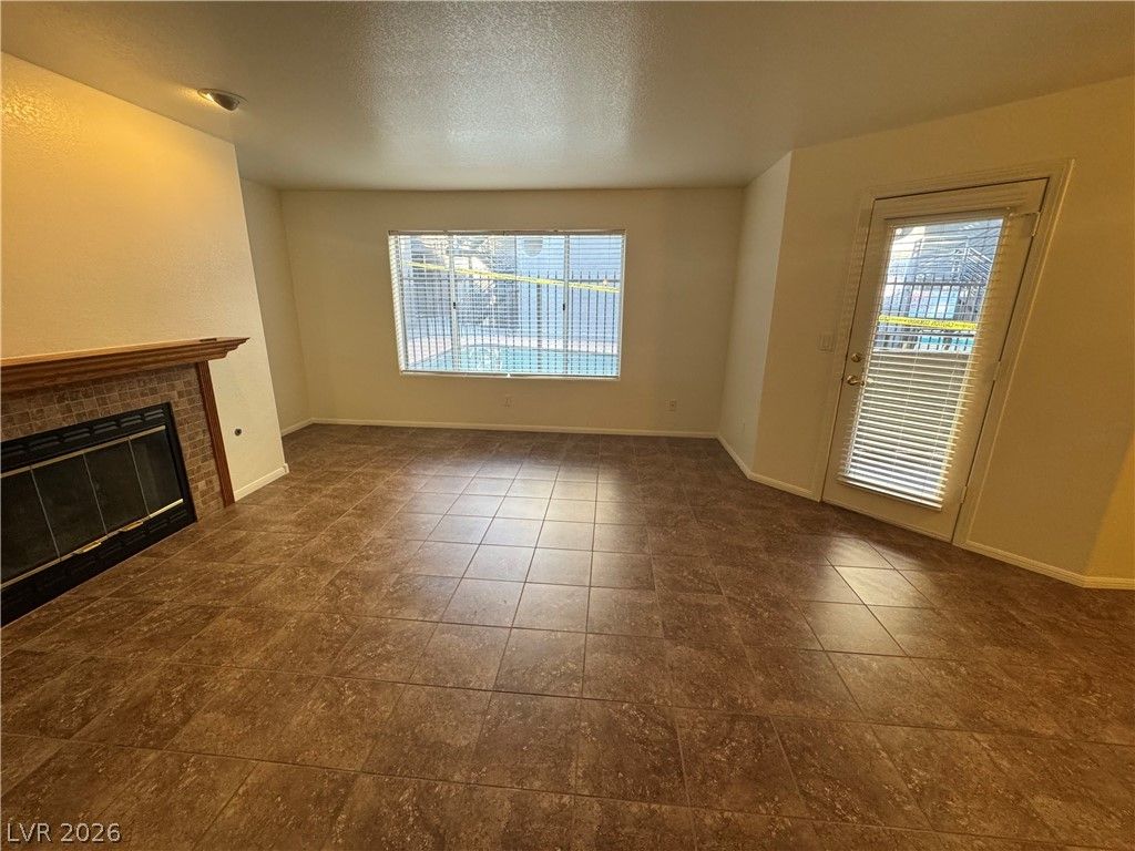 701 Capri Drive 13B — photo 4 of 19