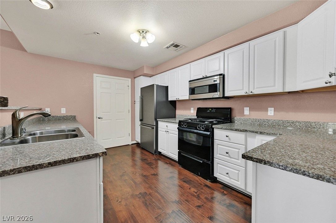 8777 West Maule Avenue 1098 — photo 4 of 28