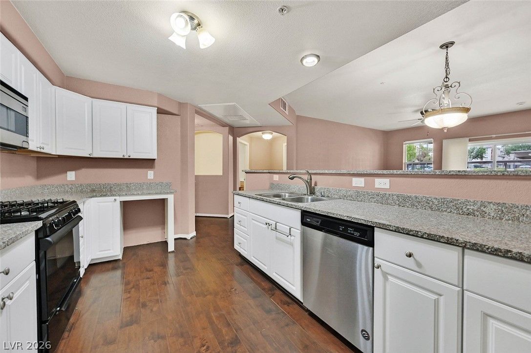 8777 West Maule Avenue 1098 — photo 5 of 28