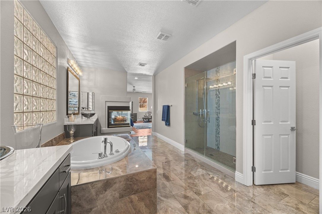 9413 Empire Rock Street — photo 3