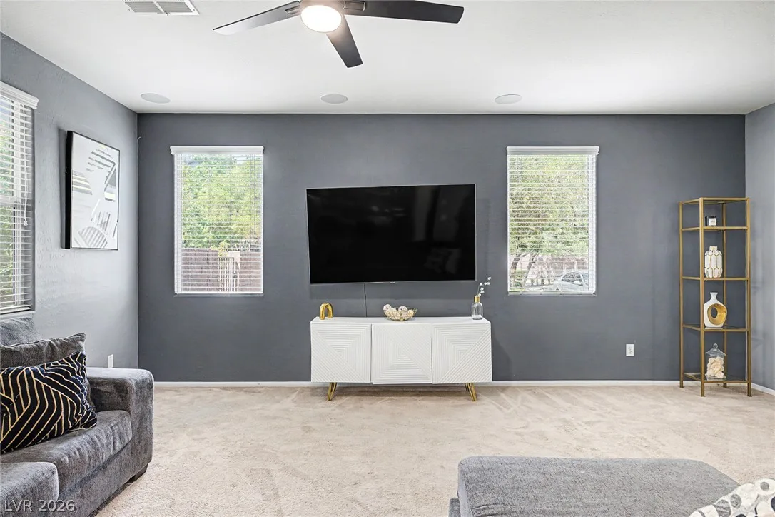 2095 Roundtop Court — photo 3