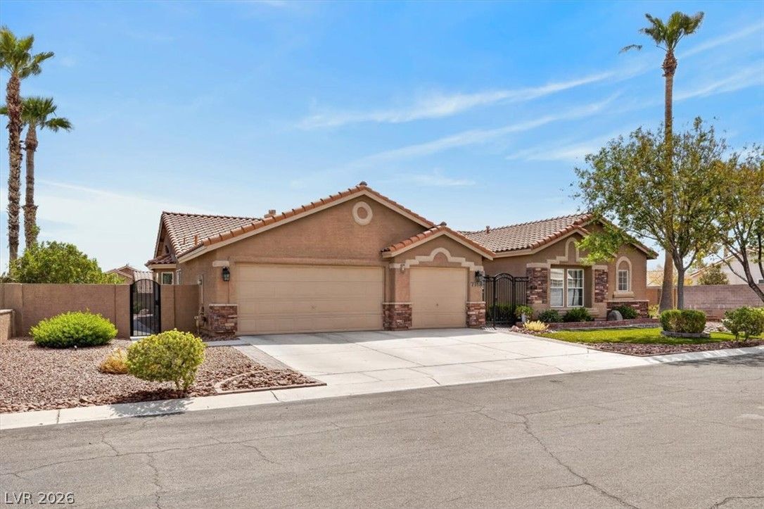 7758 Locke Haven Drive — photo 2