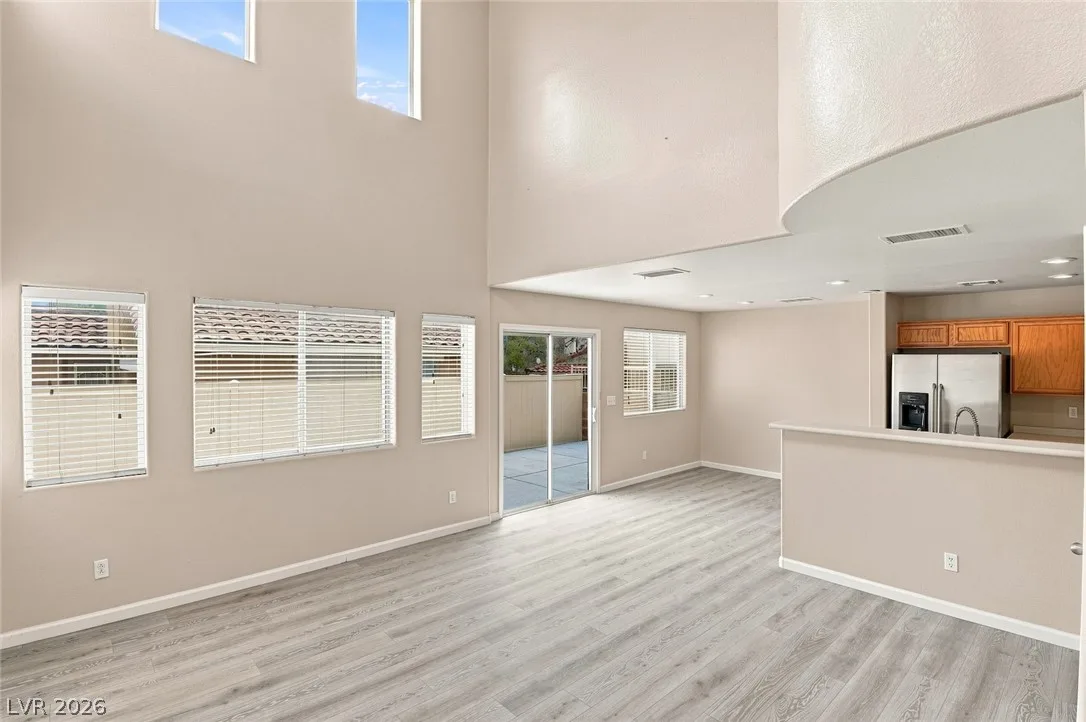 1915 Sundown Canyon Drive — photo 2