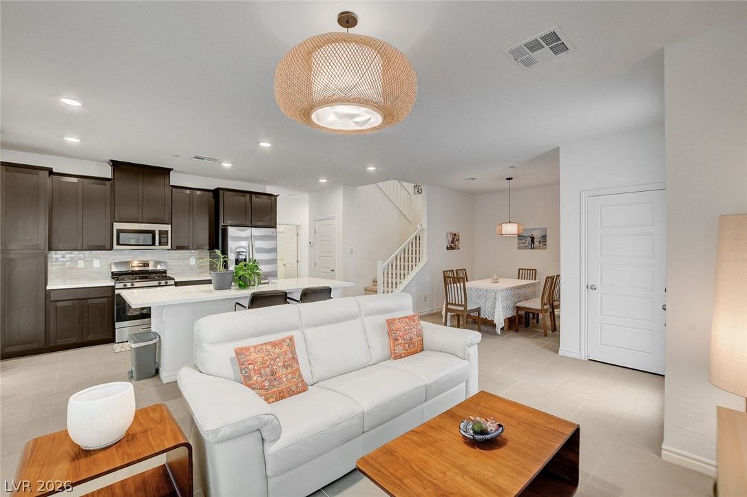 600 North Carriage Hill Drive 1035 — photo 5