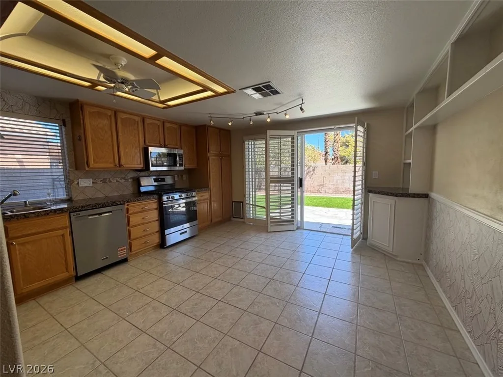 4478 Ruenda Court — photo 2