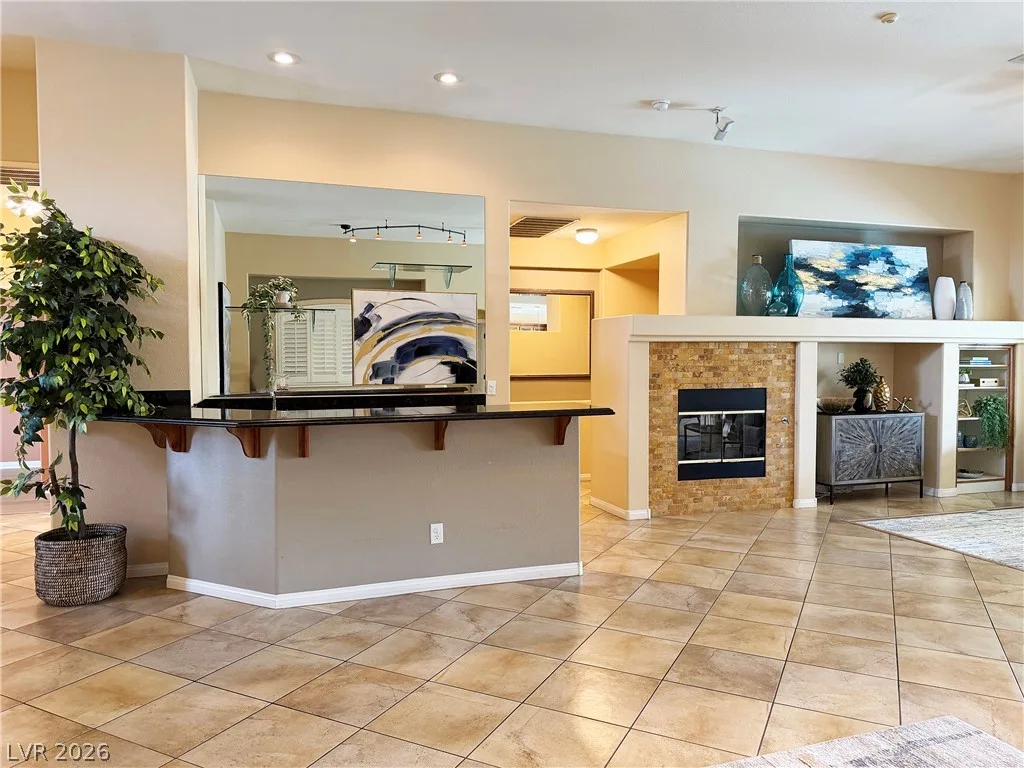 10119 Reflection Brook Avenue — photo 5