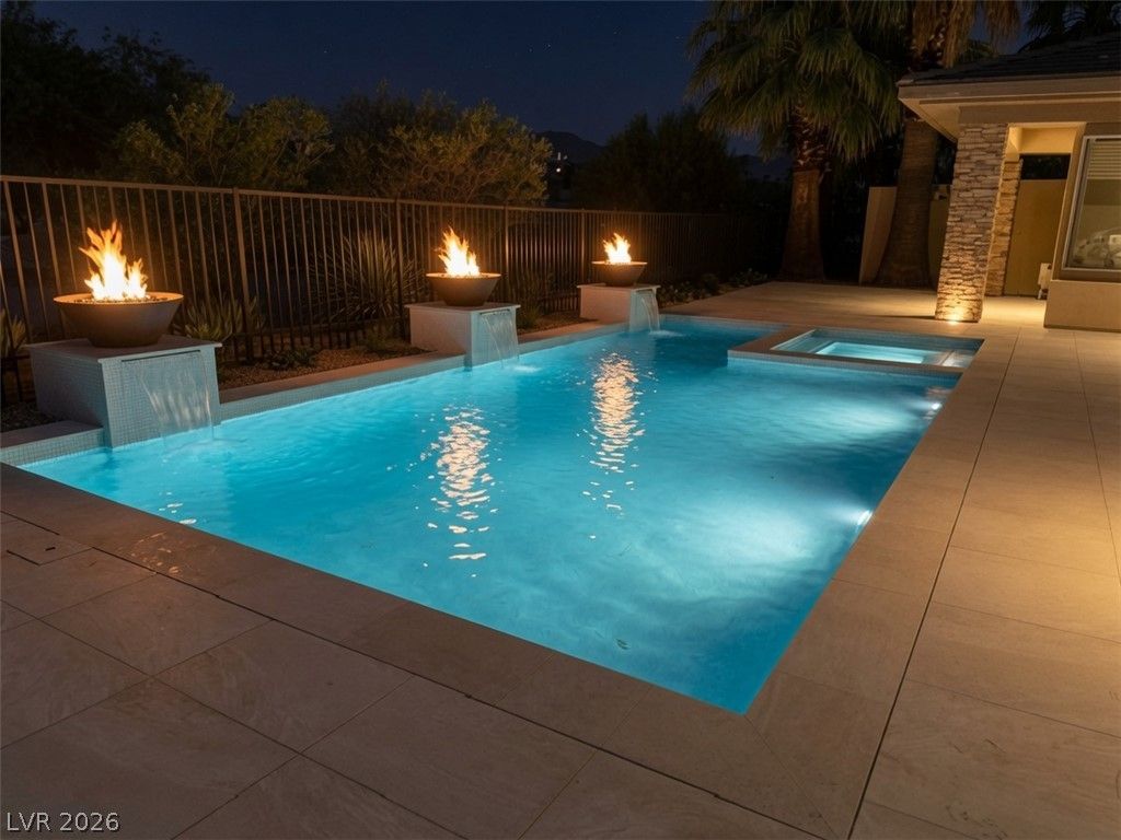 2707 Turtle Head Peak Drive — photo 3