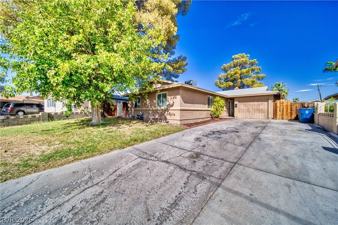 5233 Orinda Avenue — photo 1