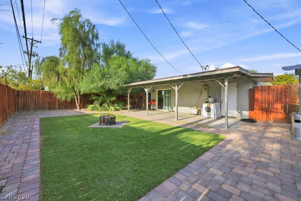 2545 Salt Lake Street — photo 4 of 25