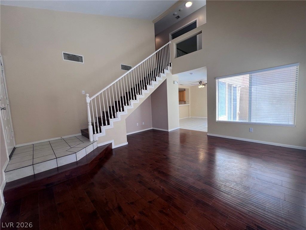 3440 MIDDLE VIEW Drive — photo 5