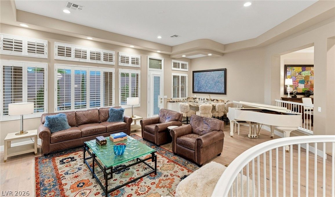 205 Aventura Street — photo 3