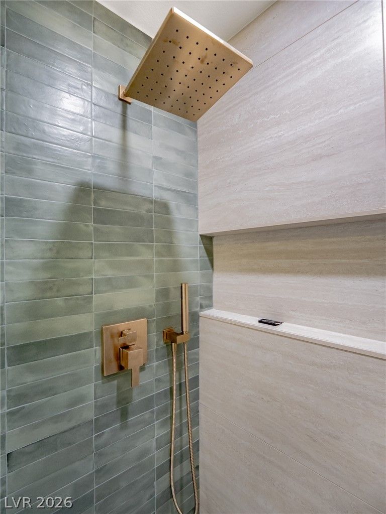 2629 Tumble Brook Drive — photo 4