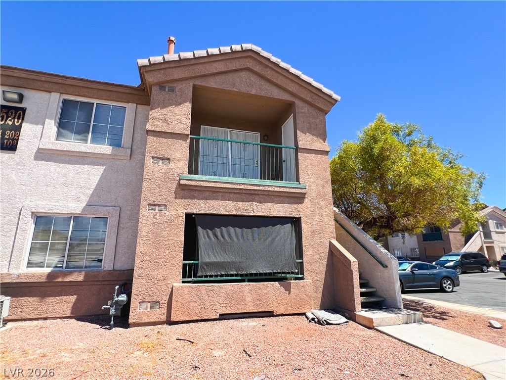 1520 Ben Or Street 202 — photo 3