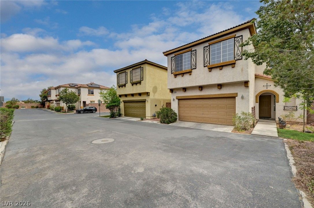 5109 Silent Valley Avenue — photo 4
