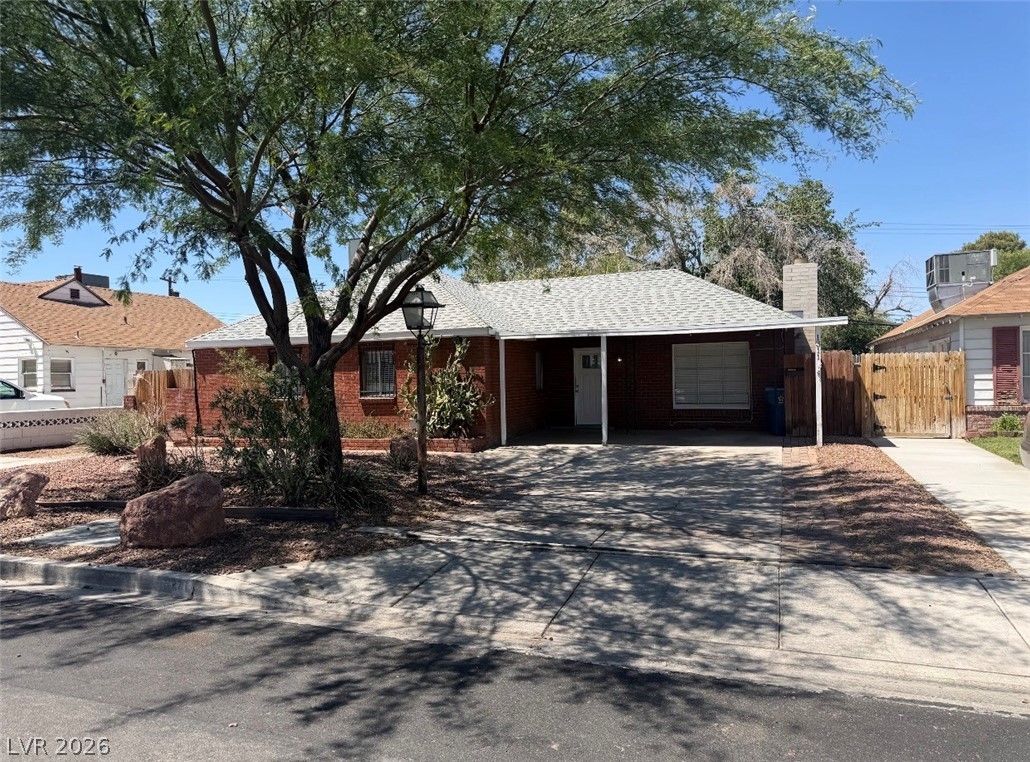 1311 Griffith Avenue — photo 3
