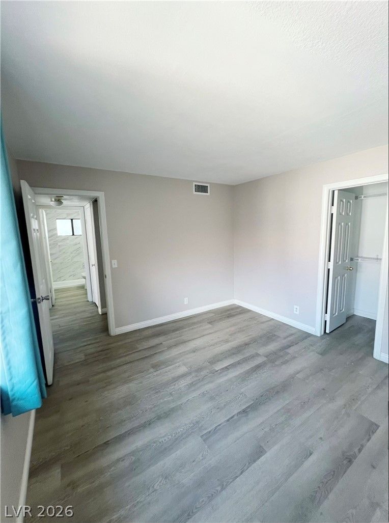 1405 Santa Margarita Street E — photo 5 of 11