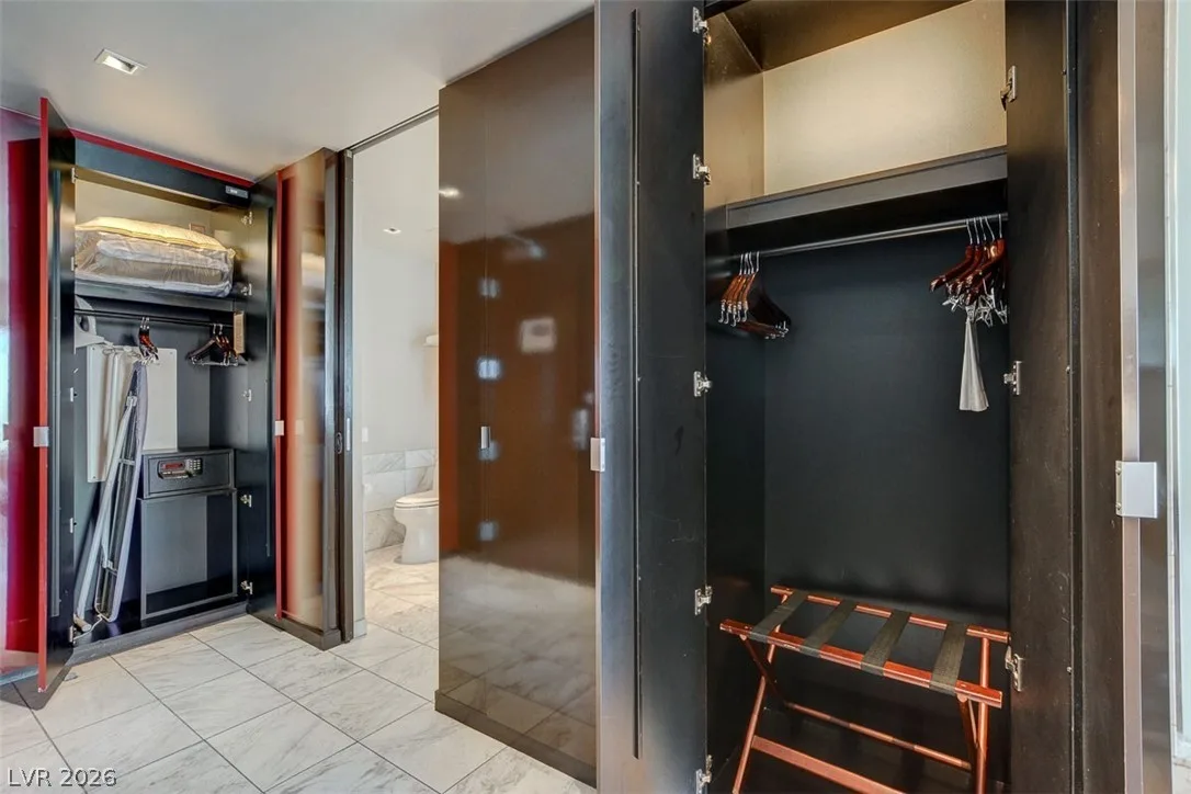 4381 West Flamingo Road 2106 — photo 2