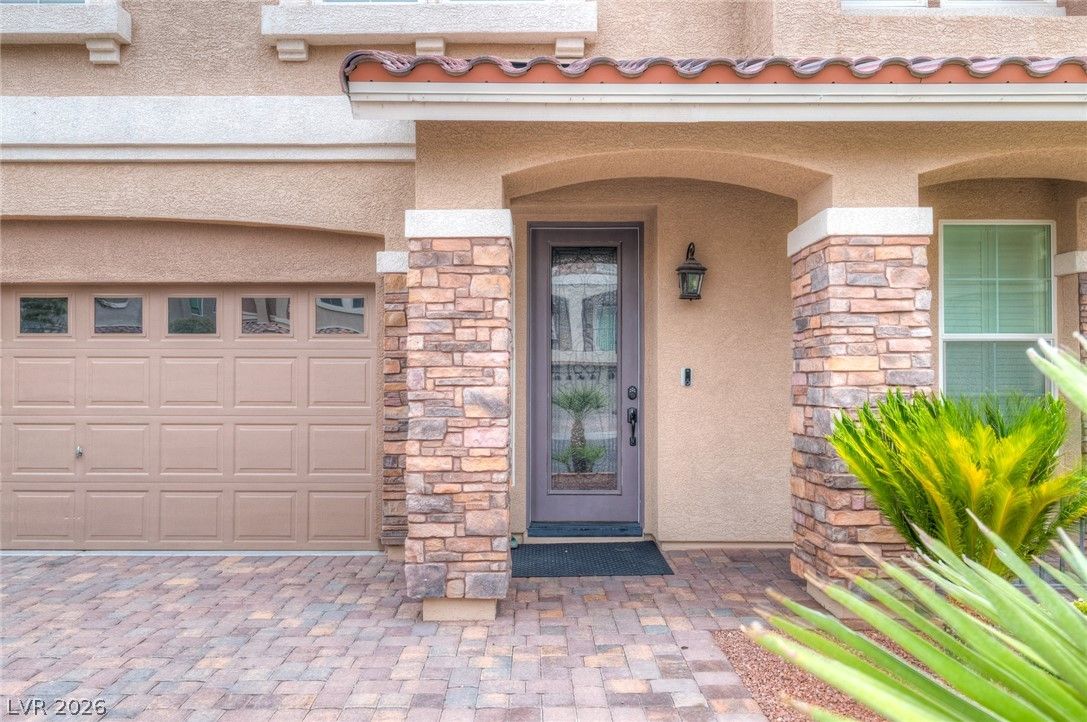 8194 Duncan Peak Court — photo 4