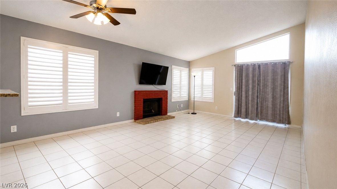 44 Fantasia Lane — photo 2