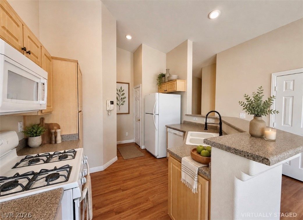 3416 President Pride Place 1 — photo 4 of 10