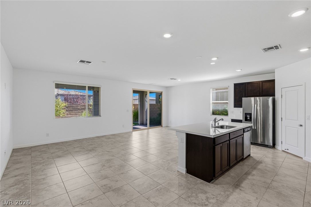 4146 Royal Melody Court — photo 2