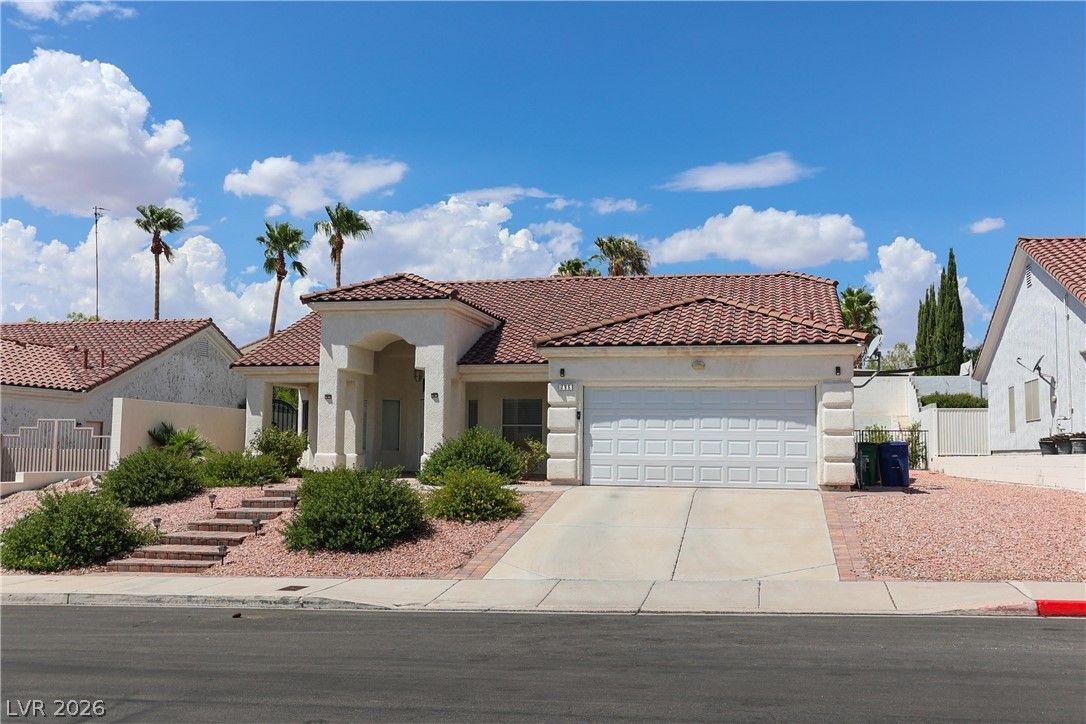 796 Capri Drive — photo 3