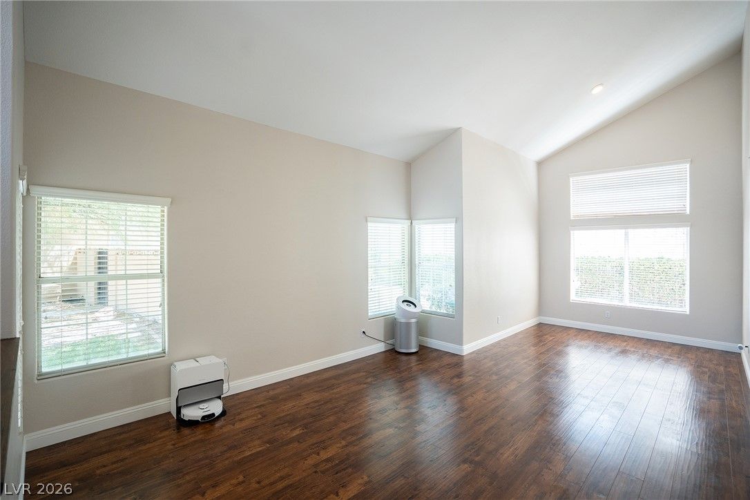 196 Kachina Drive — photo 4