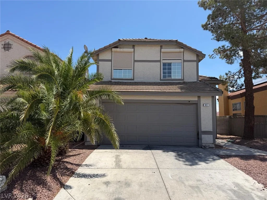 921 Greystone Drive — photo 2