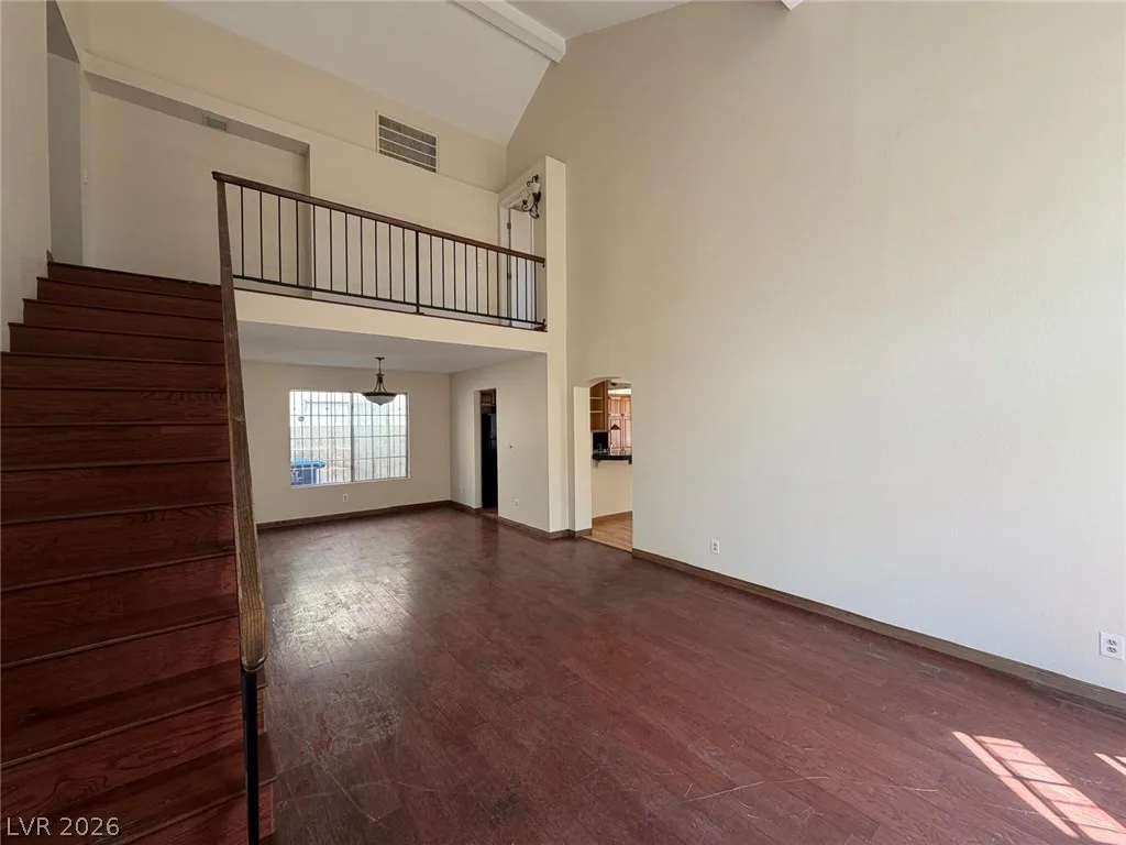 921 Greystone Drive — photo 3