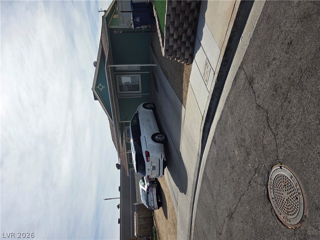 420 Huntly Road — photo 3