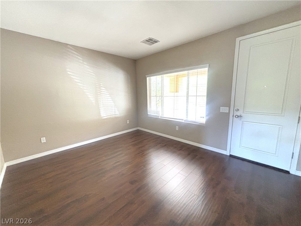 5704 Shadow Bend Drive — photo 3
