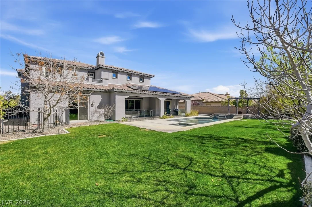 11 Grand Masters Drive — photo 2