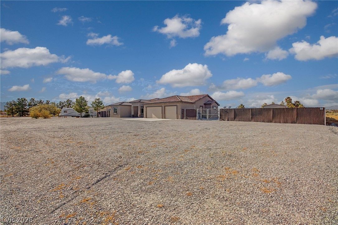 1360 Labrador Street — photo 4